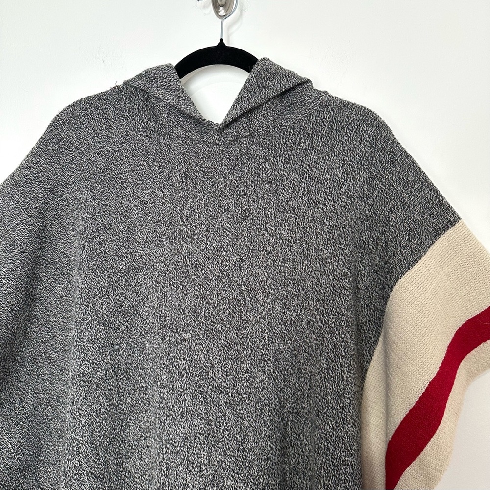 Roots Cabin Hooded Poncho Marled Gray Cabincore Cozycore Goblincore Hobbit Wrap - Picture 3 of 8